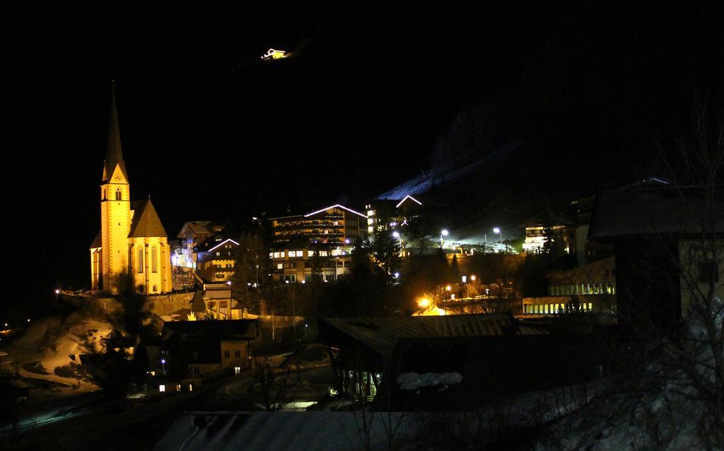 Apartments At Berghaus Glockner Хайлигенблут Екстериор снимка